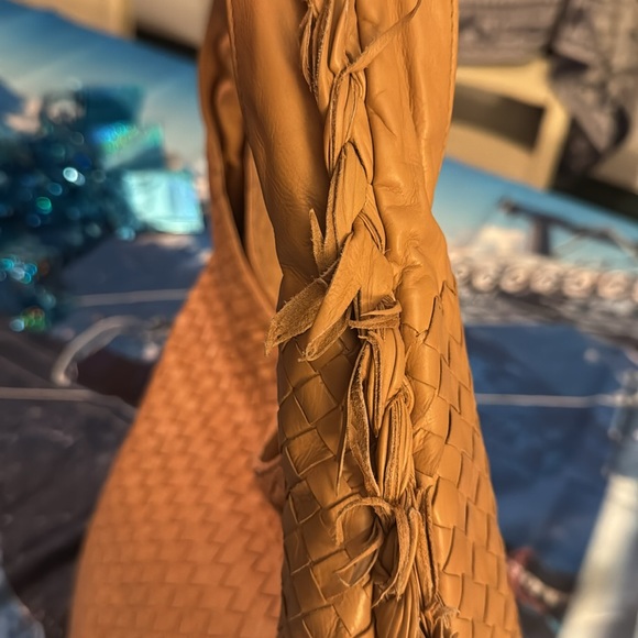 Bottega Veneta Large Travel Bag Intrecciato Leather Hobo Carmel Beige - Picture 10 of 16